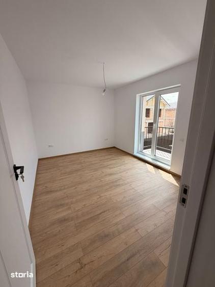 Casă cu 4 camere cu Teren 105 Mp în Sânpetru