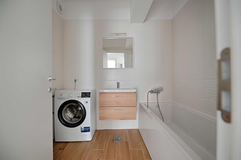 Apartament cu 2 camere semidecomandat, mobilat în Militari
