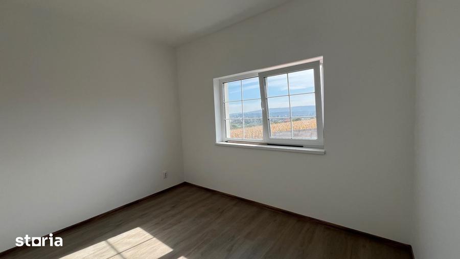 Casă cu 4 camere cu Teren 520 Mp în Miroslava