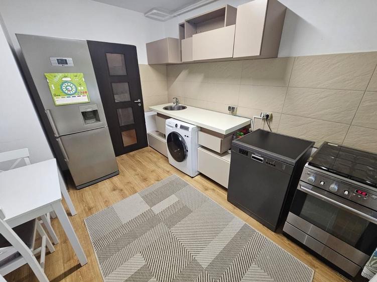 Apartament cu 2 camere decomandat, mobilat în 13 Septembrie