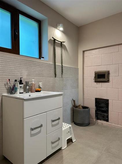 Casă individuală cu 5 camere cu Teren 3029 Mp în Drajna de Sus