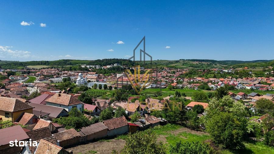 Teren de 3798 mp, în Central