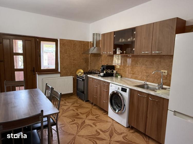 Casă cu 5 camere cu Teren 1163 Mp în Cornetu