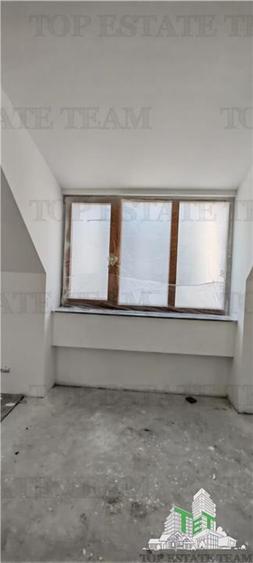 Apartament cu 4 camere decomandat în Domenii