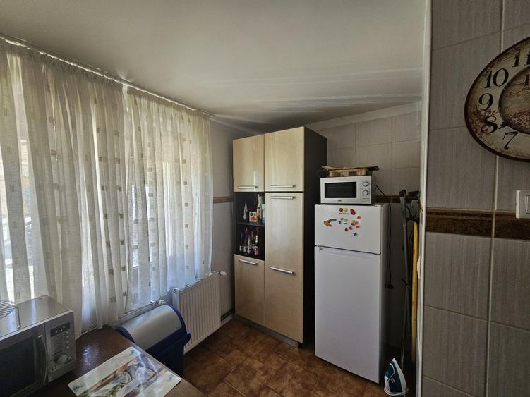 Casă individuală cu 5 camere cu Teren 159 Mp în Schei