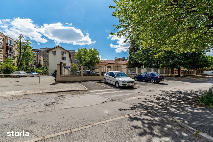 Apartament cu 3 camere, mobilat în Șega