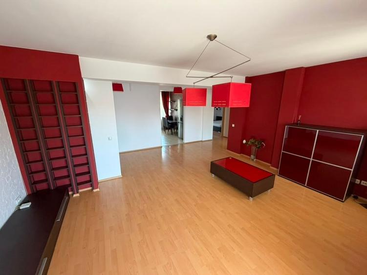 Apartament cu 3 camere decomandat în Nord