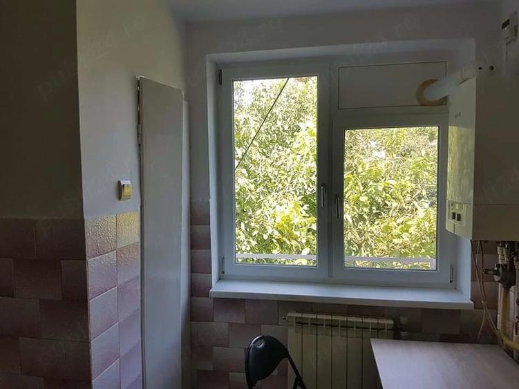 Apartament cu 2 camere semidecomandat în Centrul Vechi
