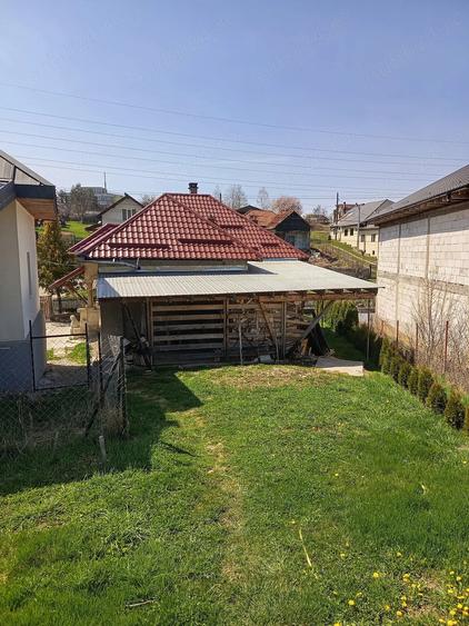 Casă cu Teren 3103 Mp în Central