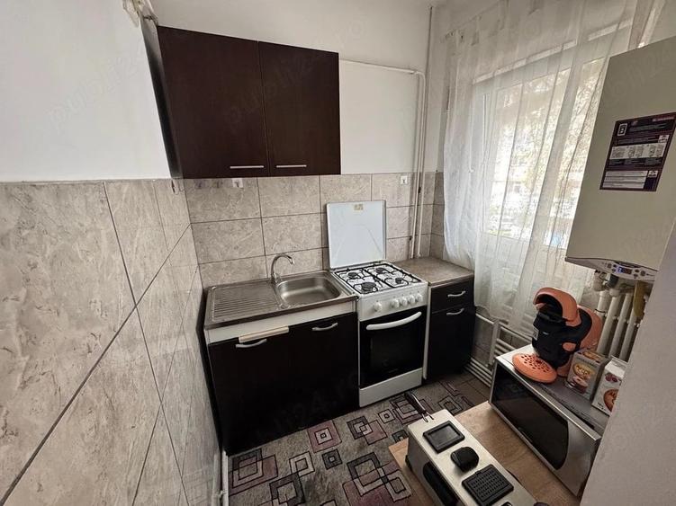 Garsonieră decomandată în Barieră