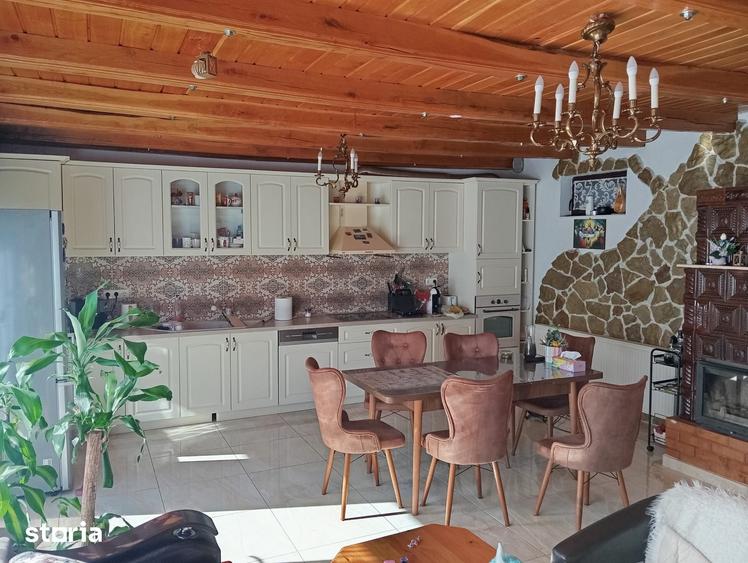 Casă cu 4 camere cu Teren 800 Mp în Viile Satu Mare