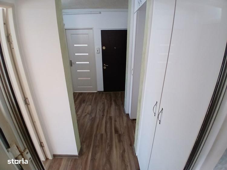 Apartament cu 2 camere decomandat în Est