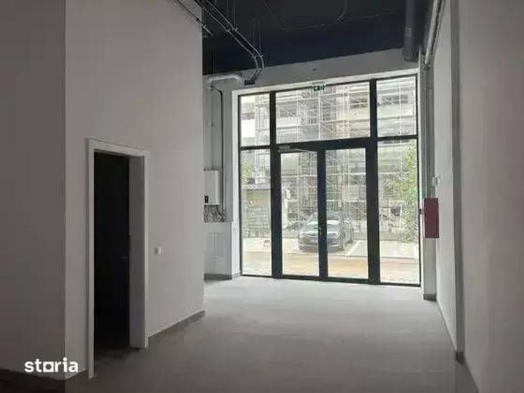 Spațiu comercial, de 80 mp, în Central
