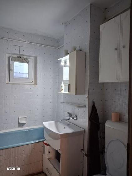 Apartament cu 2 camere semidecomandat în Lazuri