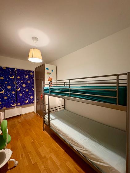 Apartament cu 3 camere decomandat în Dristor
