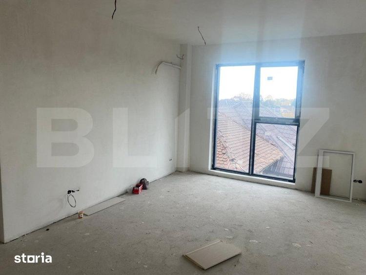 Apartament cu 3 camere în Mihai Bravu