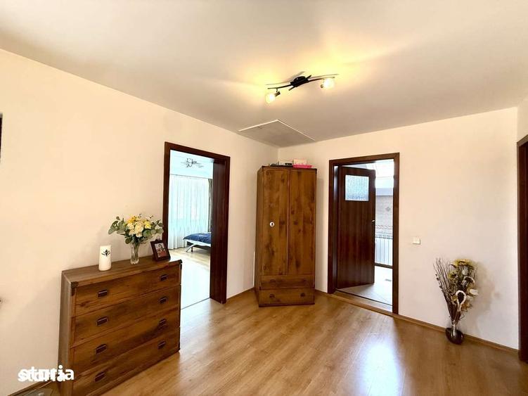 Casă cu 4 camere cu Teren 900 Mp în Central