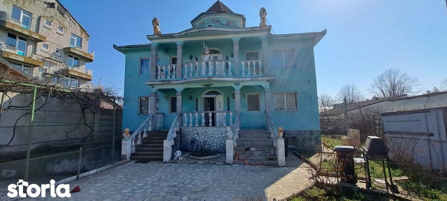 Casă cu Teren 731 Mp în Sud