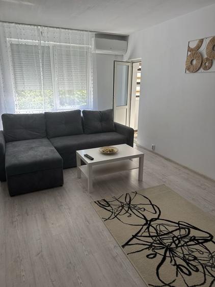 Apartament cu 2 camere decomandat în Crângași