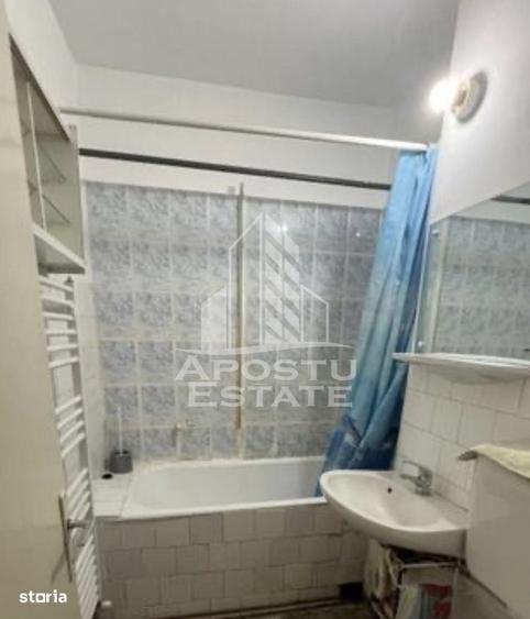 Apartament cu 2 camere în Complex Studențesc
