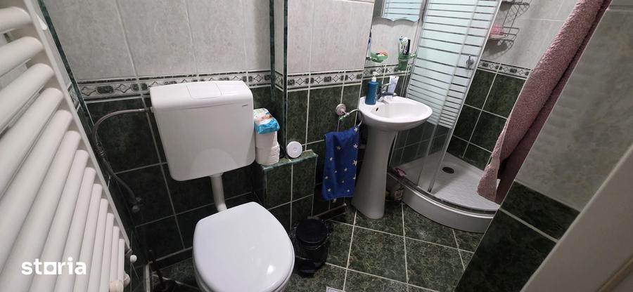Casă cu 4 camere cu Teren 250 Mp în Delfinariu