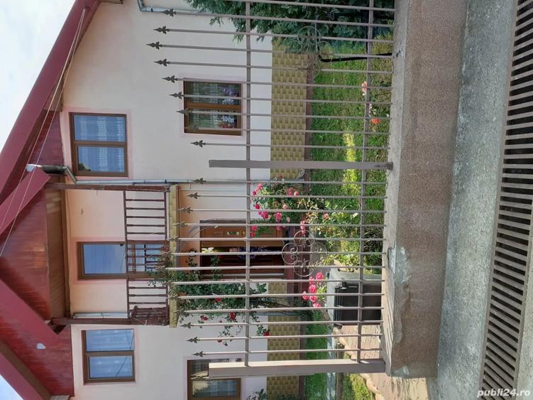 Casă cu 5 camere în Central