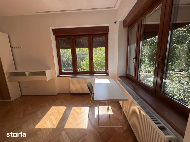 Apartament cu 2 camere în Sub Arini