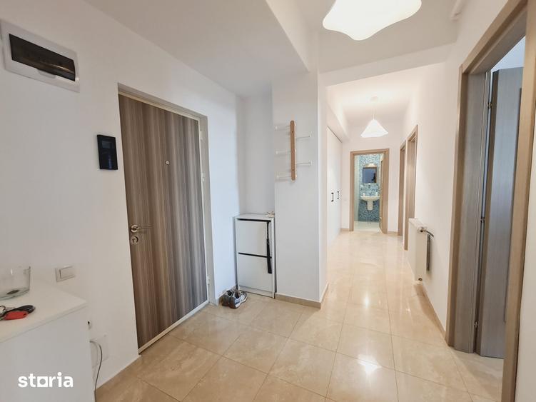 Apartament cu 3 camere decomandat în Ciurea