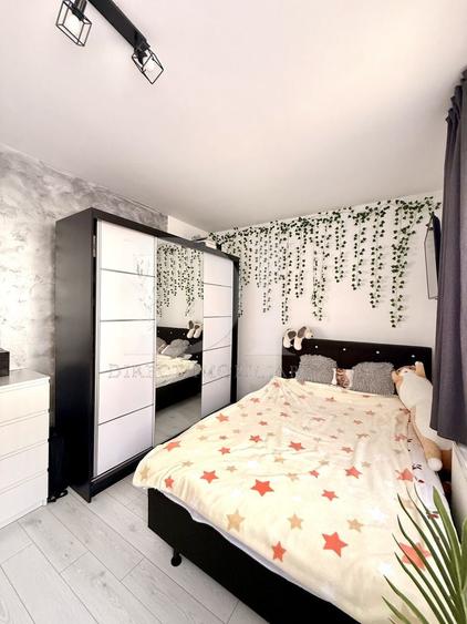 Apartament cu 3 camere semidecomandat, mobilat în Florești