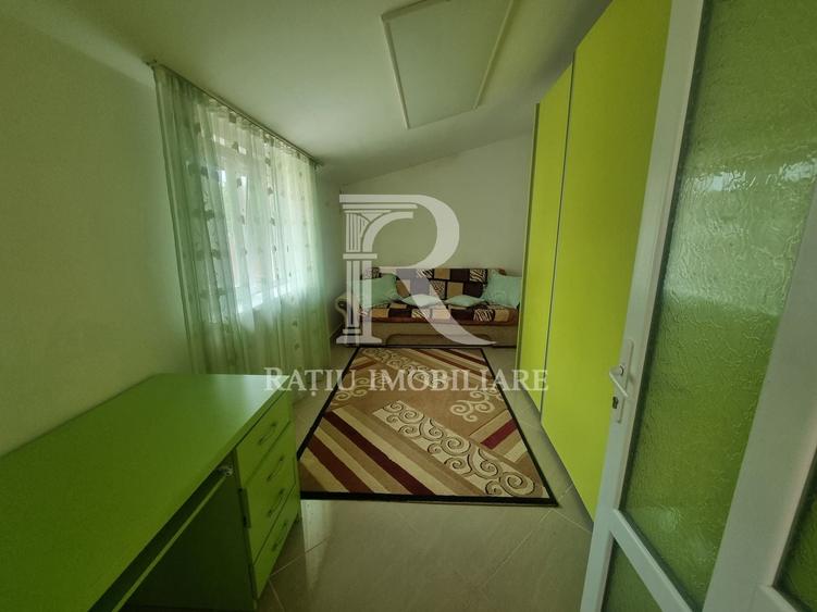 Casă individuală cu 4 camere cu Canalizare în Cristur