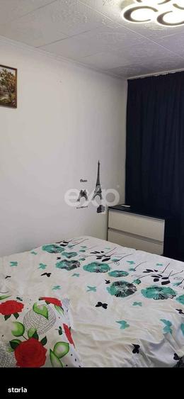 Apartament cu 3 camere decomandat în Mărășești