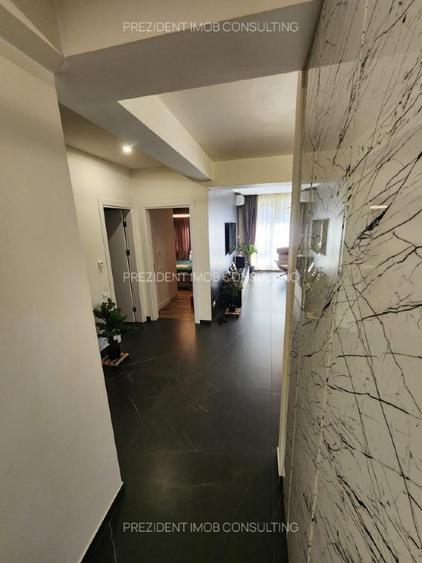 Apartament cu 4 camere decomandat în Brâncoveanu
