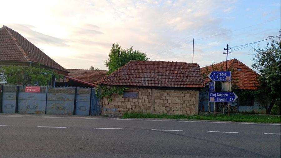 Casă cu 3 camere în Valea Mare de Criș