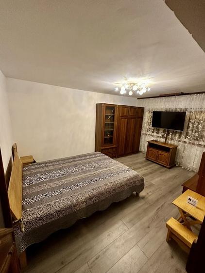 Casă cu 2 camere cu Teren 60 Mp în Exterior Vest