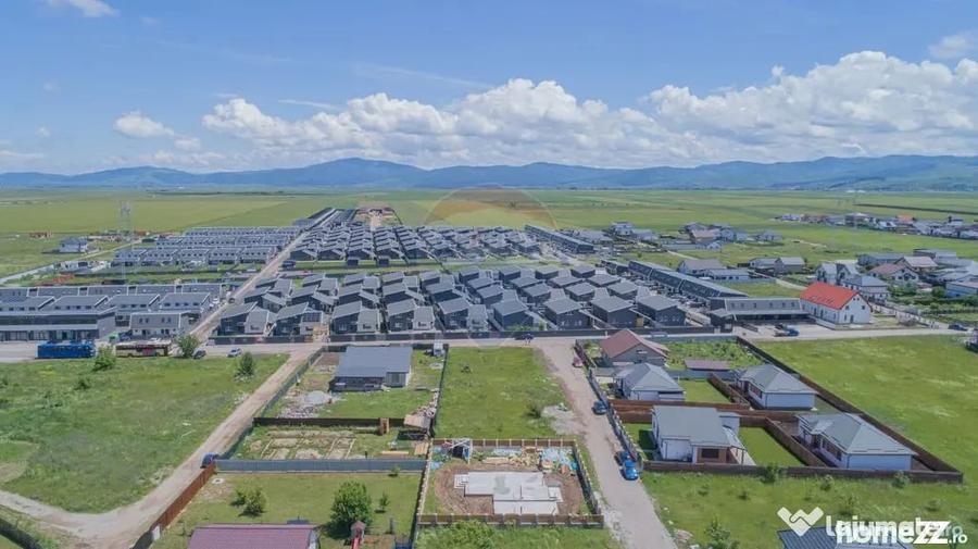 Teren în Tărlungeni