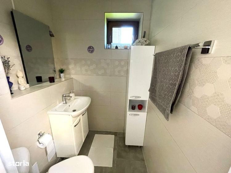 Apartament cu 3 camere, mobilat în Central