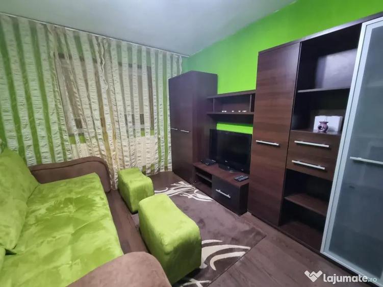 Proprietar vand apartament 2 camere zona Salajan / 1 Decembrie 1918 - 1