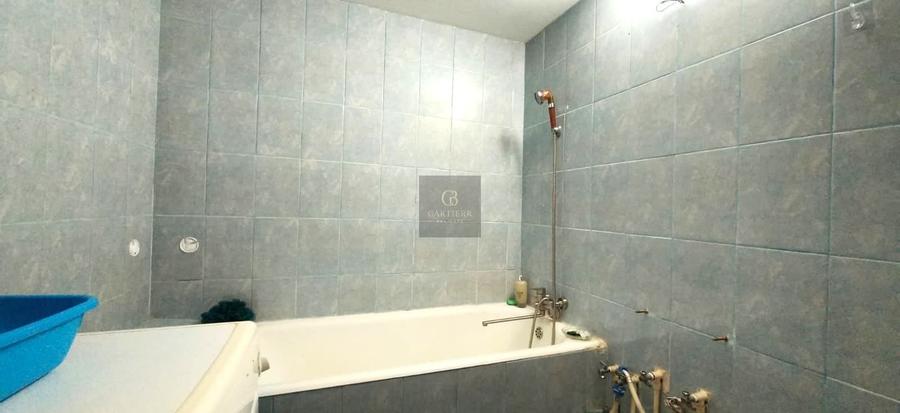 Apartament cu 4 camere semidecomandat în Gorjului