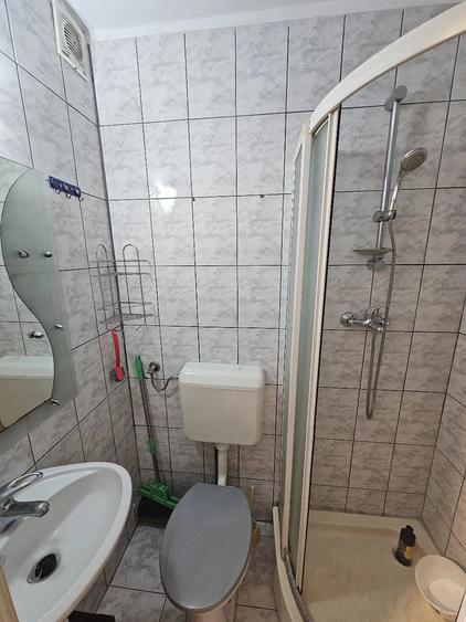 Garsonieră nedecomandată în Girocului