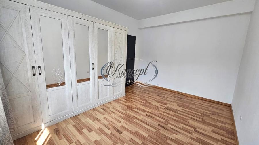 Apartament cu 3 camere semidecomandat, mobilat în Europa