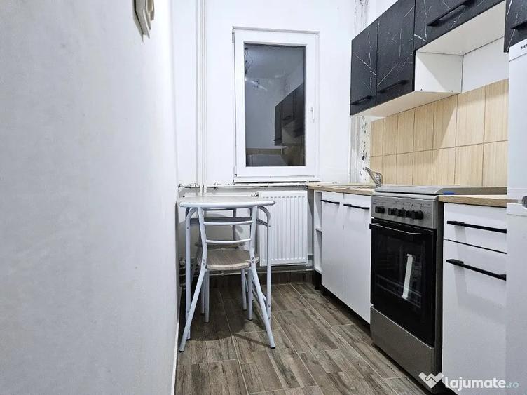 Apartament cu 2 camere semidecomandat în Aurel Vlaicu