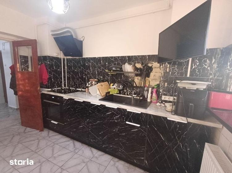 Vand apartament cu 4 camere - 6
