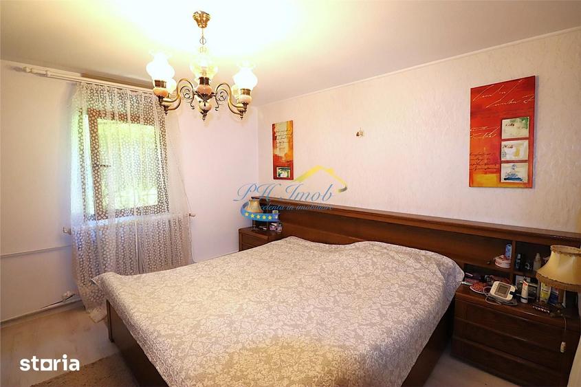 Casă cu 7 camere cu Teren 664 Mp în Gura Beliei