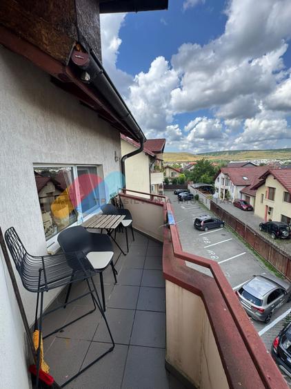 Apartament cu 3 camere decomandat, mobilat în Florești