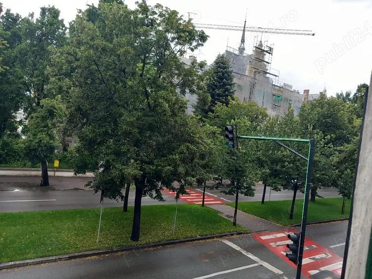 Apartament cu 2 camere semidecomandat în Central