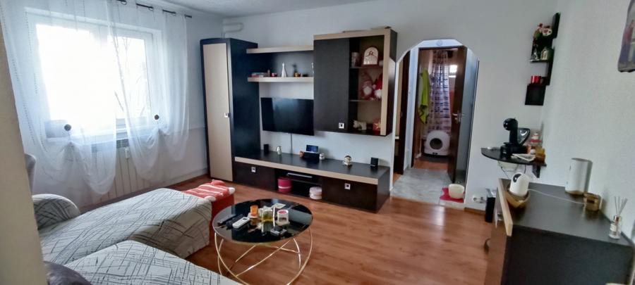 Apartament cu 2 camere semidecomandat, mobilat în Berceni — fotografia 2