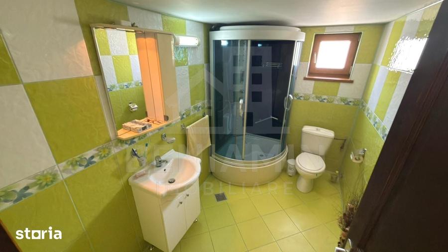 Casă cu 6 camere cu Teren 464 Mp în Cârcea