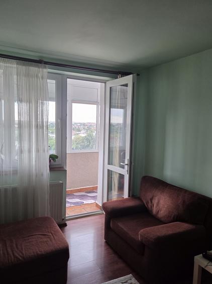 Apartament cu 2 camere semidecomandat în Eroii Revoluției
