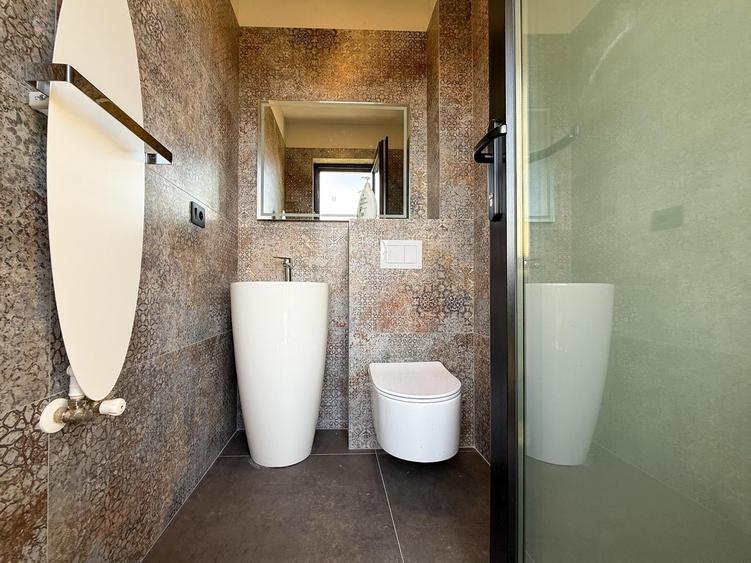 Casă individuală cu 4 camere cu Canalizare în Galata