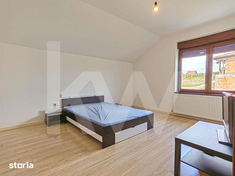 Casă cu 5 camere cu Teren 372 Mp în Est